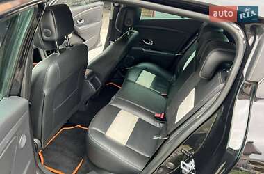 Хэтчбек Renault Megane 2014 в 