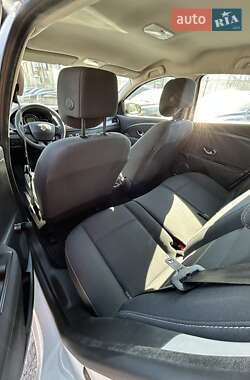 Хэтчбек Renault Megane 2014 в 