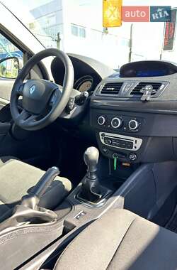 Хэтчбек Renault Megane 2014 в 
