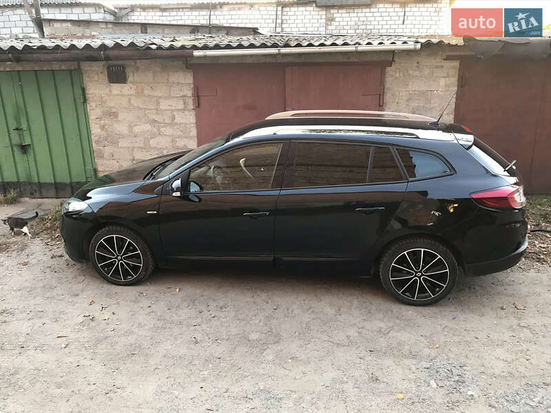 Универсал Renault Megane 2012 в Киеве фото 6 Универсал Renault Megane 2012 в Киеве