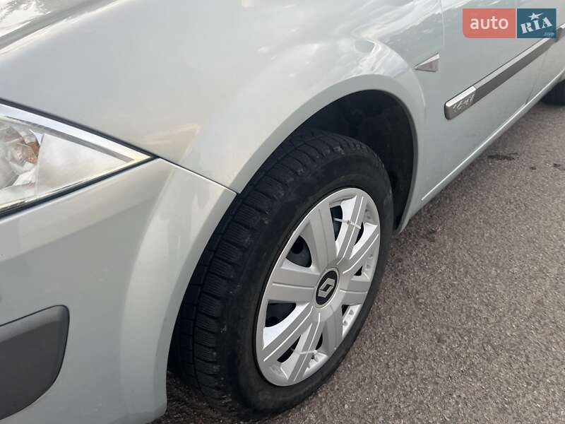 Універсал Renault Megane 2003 в Ромнах