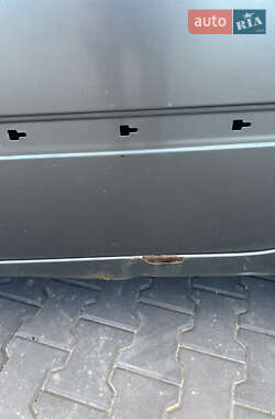 Седан Renault Megane 2006 в  фото 11 Седан Renault Megane 2006 в