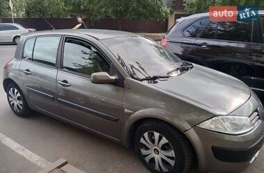 Хэтчбек Renault Megane 2003 в Вишневом