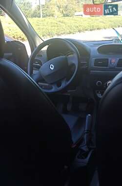Универсал Renault Megane 2010 в 