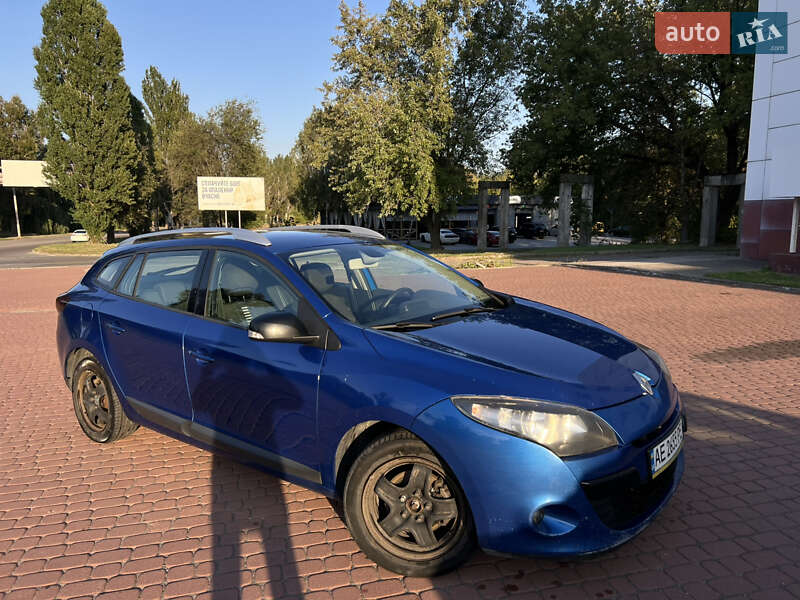 Універсал Renault Megane 2011 в Кам'янському