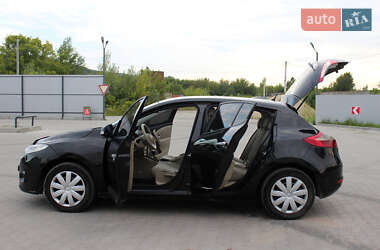 Хэтчбек Renault Megane 2009 в 