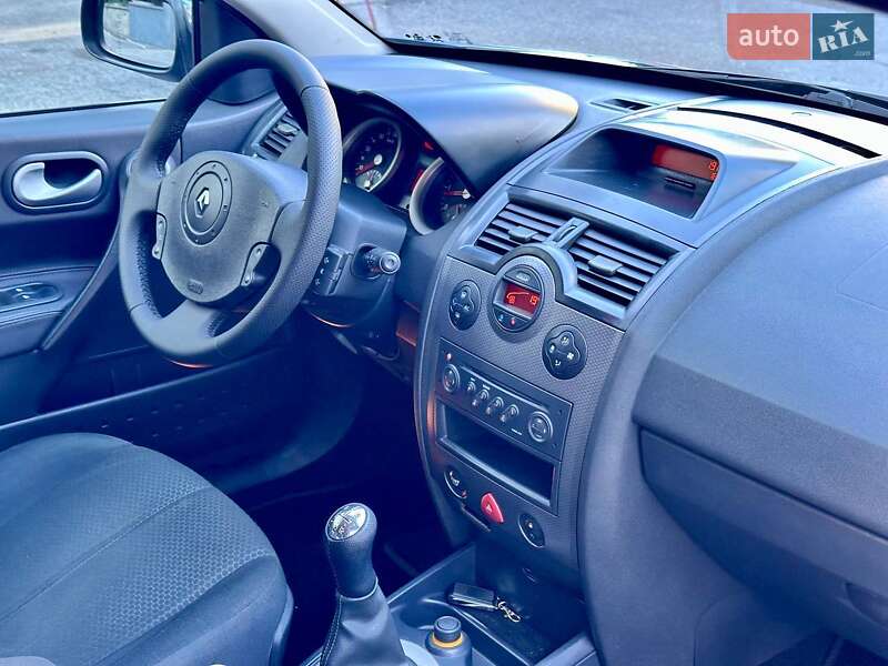 Хэтчбек Renault Megane 2004 в Виннице фото 11 Хэтчбек Renault Megane 2004 в Виннице