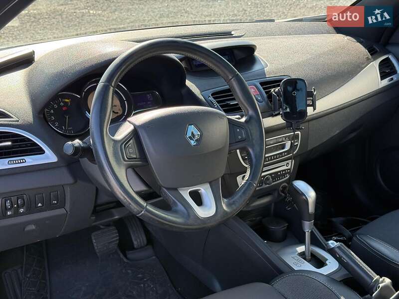 Кабріолет Renault Megane 2011 в Львові