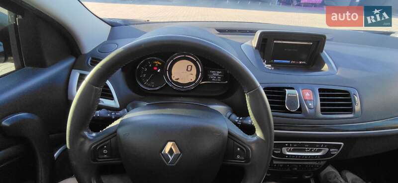 Купе Renault Megane 2010 в Староконстантинове