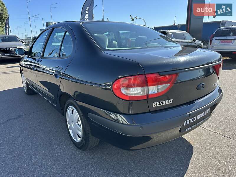 Седан Renault Megane 2003 в Киеве