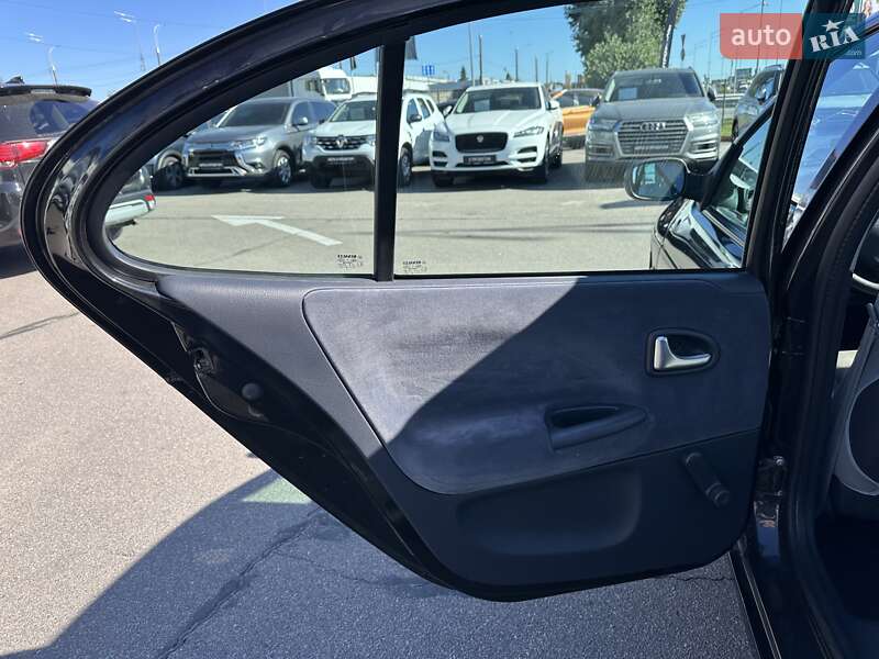 Седан Renault Megane 2003 в Киеве