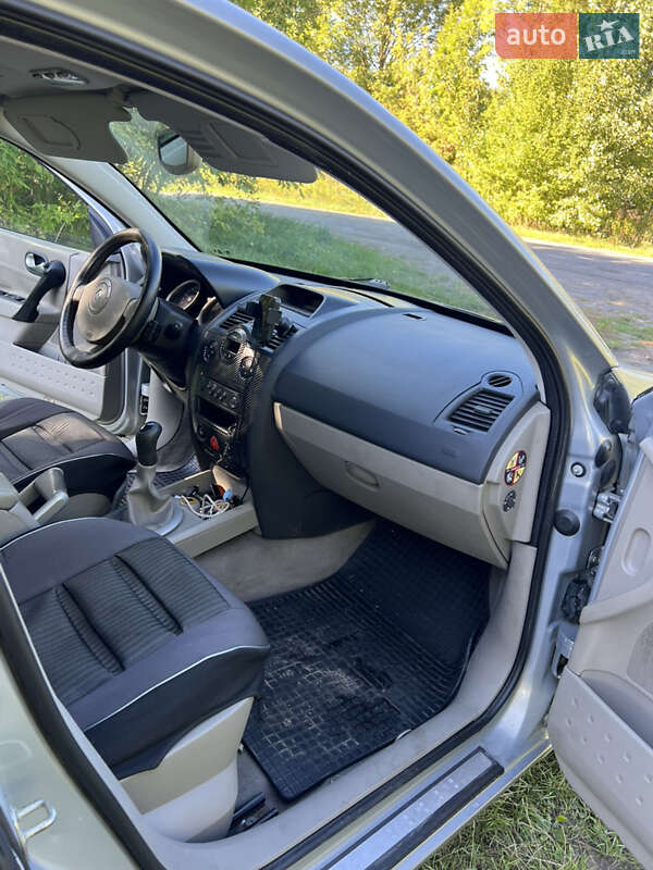Седан Renault Megane 2004 в Ровно