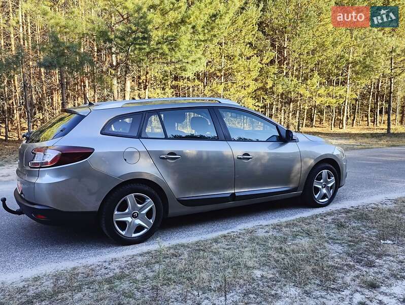 Универсал Renault Megane 2010 в Киеве