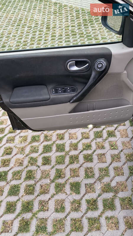 Хетчбек Renault Megane 2006 в Харкові фото 11 Хетчбек Renault Megane 2006 в Харкові