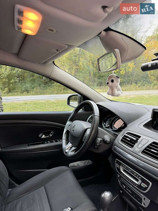 Универсал Renault Megane 2015 в Полтаве фото 11 Универсал Renault Megane 2015 в Полтаве