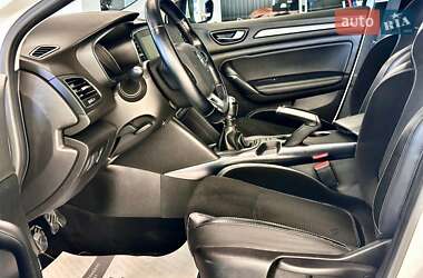 Седан Renault Megane 2018 в 