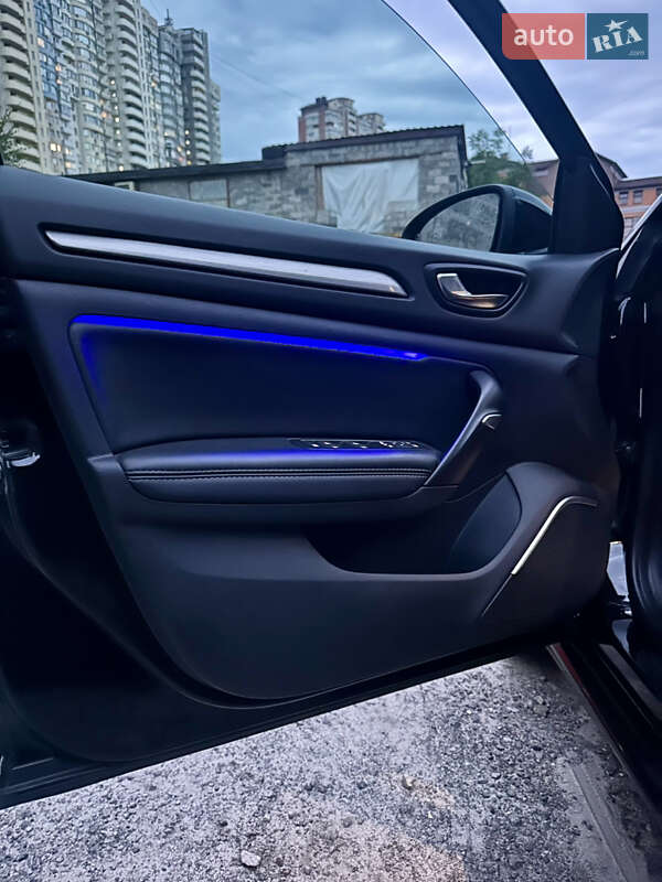 Універсал Renault Megane 2019 в Києві фото 24 Універсал Renault Megane 2019 в Києві