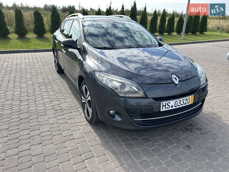 Универсал Renault Megane 2011 в Городке