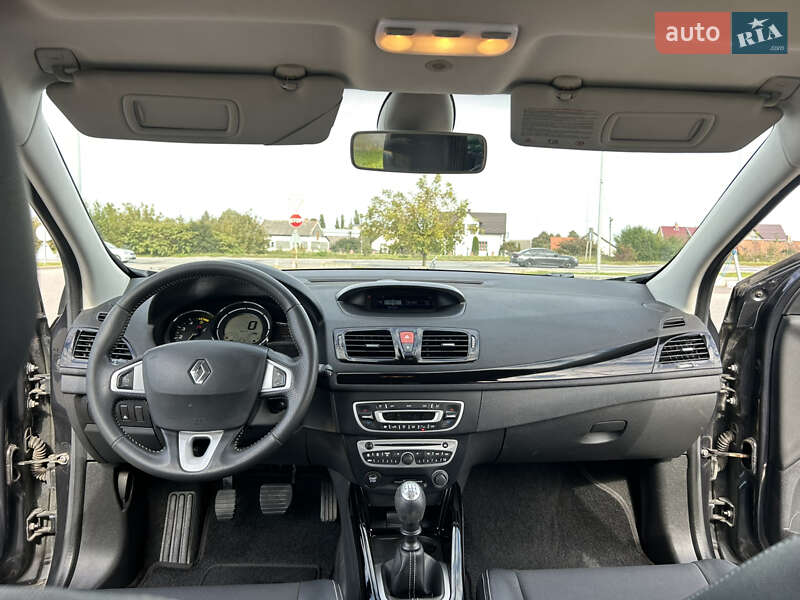 Универсал Renault Megane 2011 в Городке