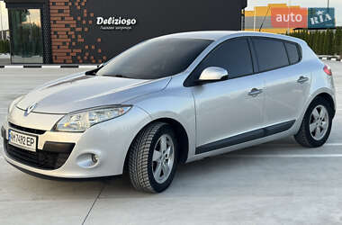Хэтчбек Renault Megane 2010 в Звягеле