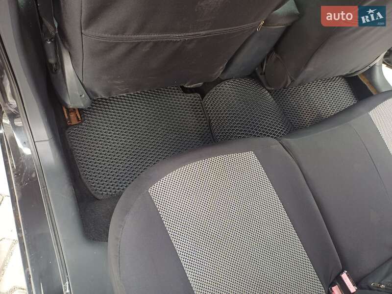 Универсал Renault Megane 2005 в Житомире фото 5 Универсал Renault Megane 2005 в Житомире