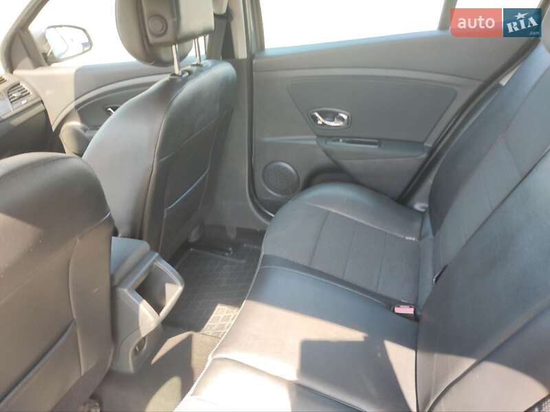 Хетчбек Renault Megane 2012 в Луцьку фото 12 Хетчбек Renault Megane 2012 в Луцьку