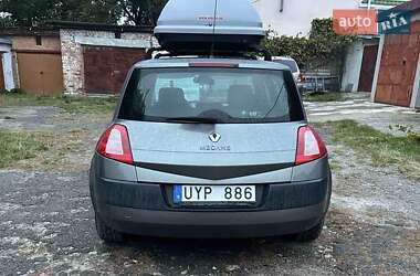 Хэтчбек Renault Megane 2003 в 
