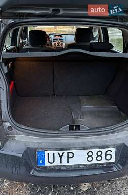 Хэтчбек Renault Megane 2003 в 