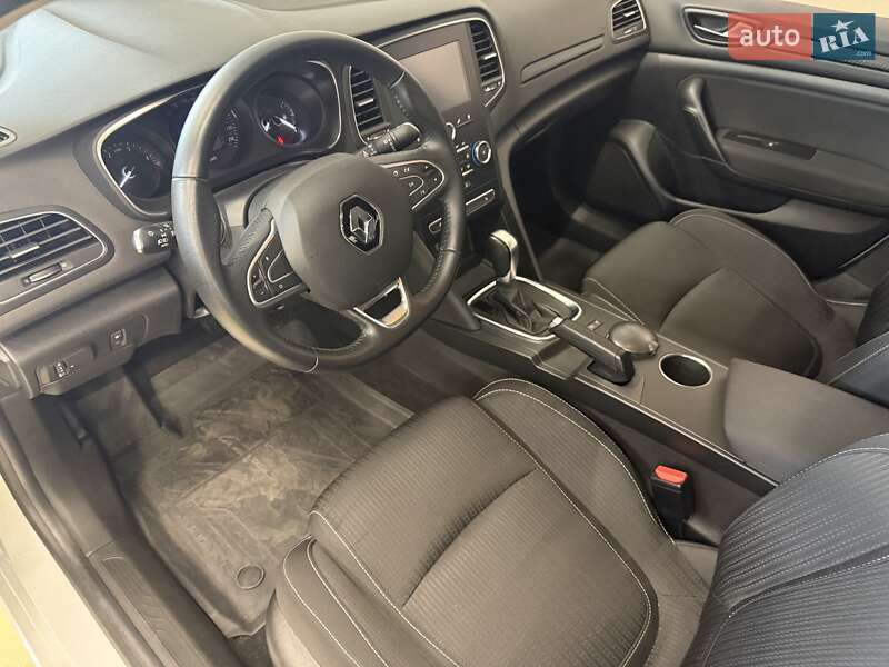 Седан Renault Megane 2020 в Киеве фото 3 Седан Renault Megane 2020 в Киеве