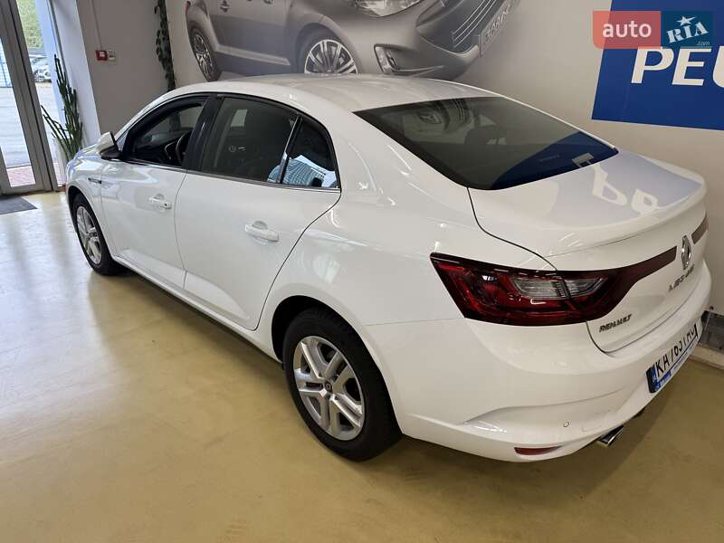 Седан Renault Megane 2020 в Киеве фото 5 Седан Renault Megane 2020 в Киеве