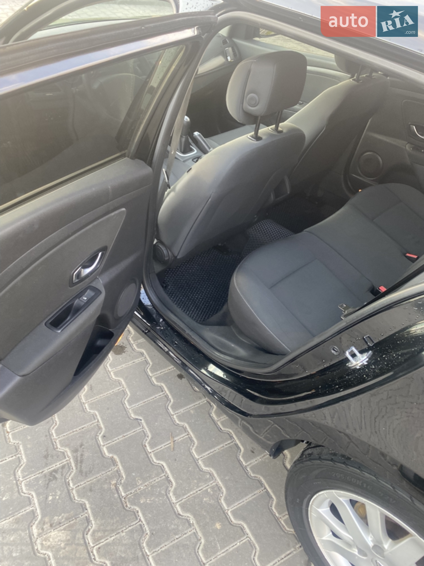 2011 Renault Megane - мініатюра 8