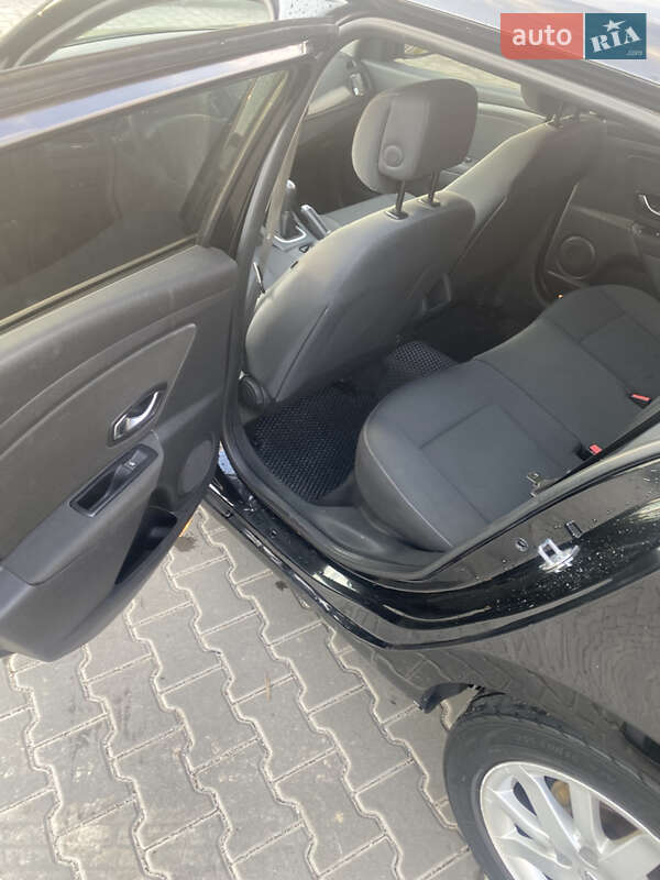 Универсал Renault Megane 2011 в Житомире фото 8 Универсал Renault Megane 2011 в Житомире