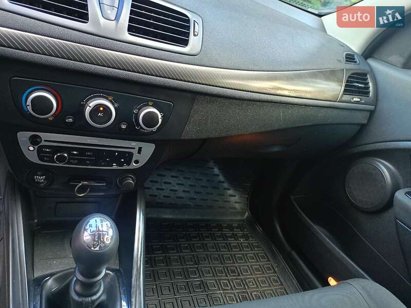 Универсал Renault Megane 2012 в Дубно фото 11 Универсал Renault Megane 2012 в Дубно