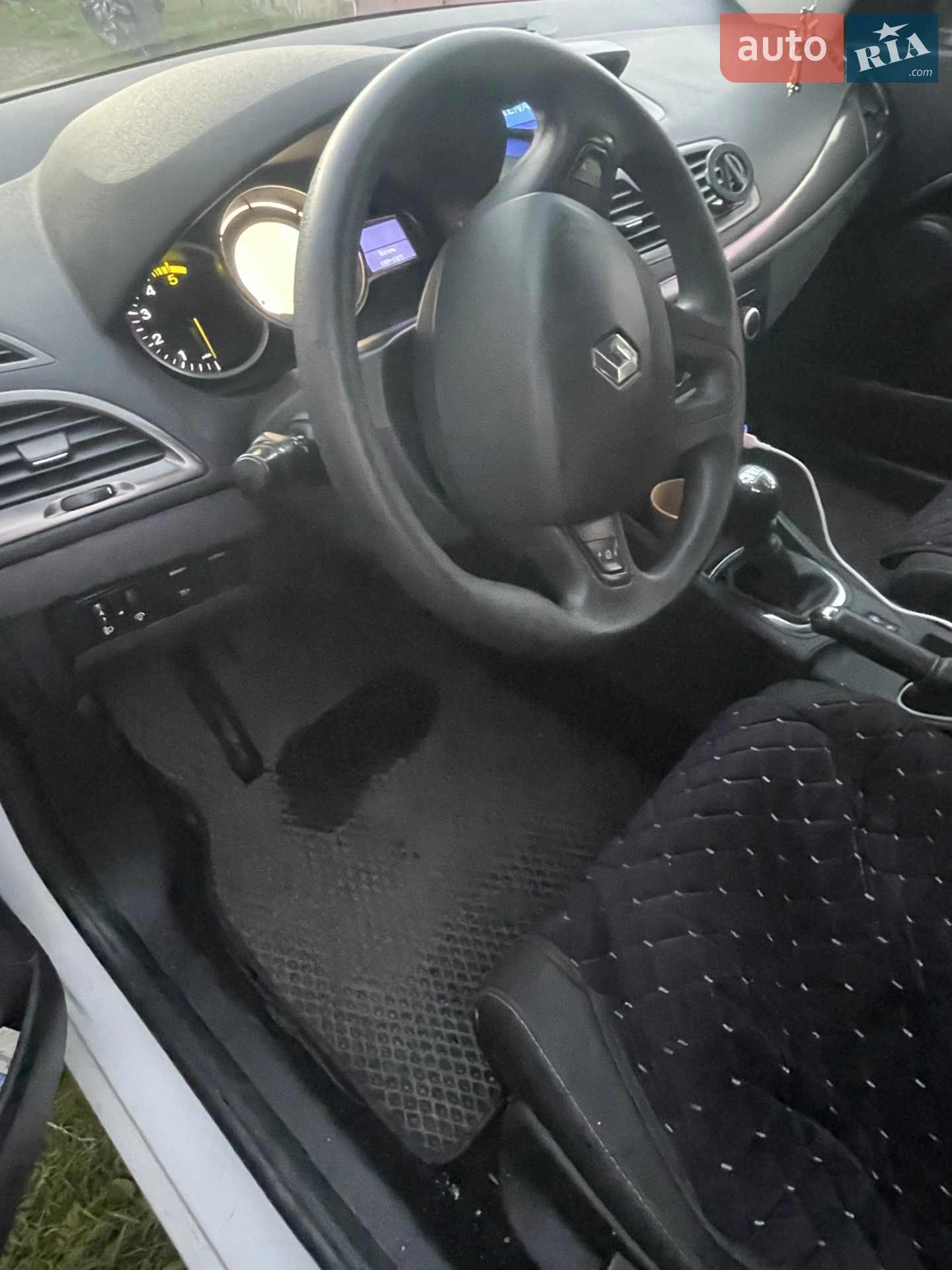 2014 Renault Megane - мініатюра 9