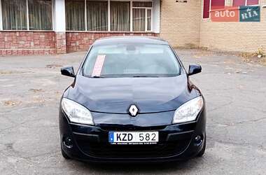 Хэтчбек Renault Megane 2010 в 
