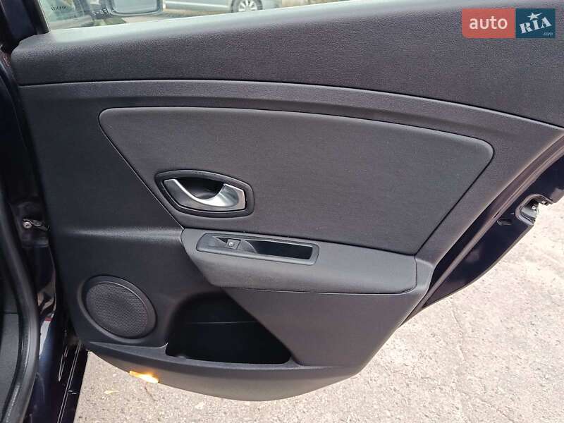 Хэтчбек Renault Megane 2010 в Полтаве