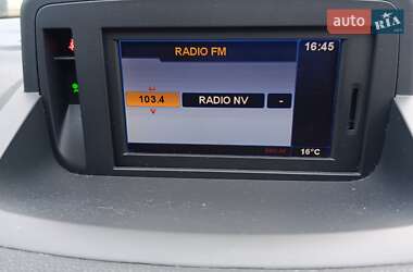 Хэтчбек Renault Megane 2010 в 