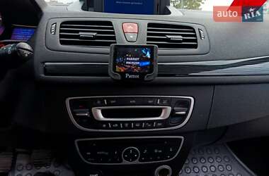 Хэтчбек Renault Megane 2010 в 