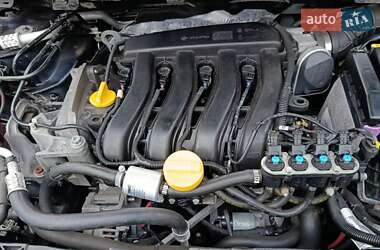 Хэтчбек Renault Megane 2010 в 