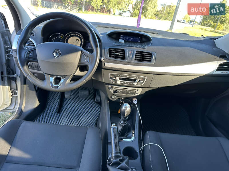 Хэтчбек Renault Megane 2013 в Кременчуге фото 15 Хэтчбек Renault Megane 2013 в Кременчуге