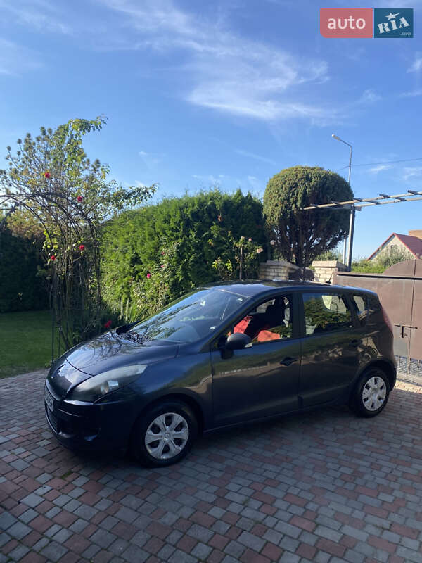 Универсал Renault Megane 2009 в Луцке фото 3 Универсал Renault Megane 2009 в Луцке