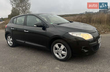 Хэтчбек Renault Megane 2009 в 