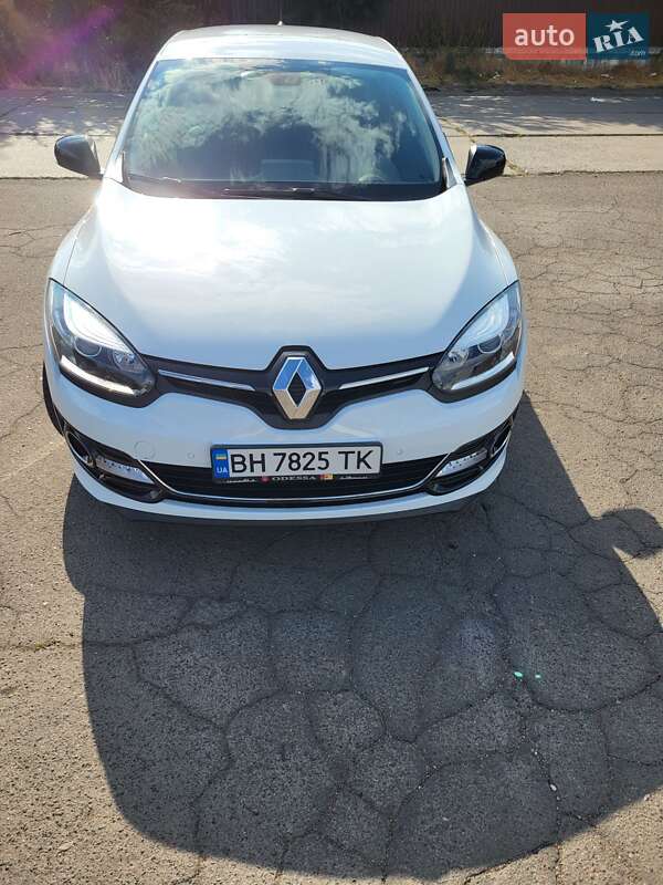 Хэтчбек Renault Megane 2014 в 