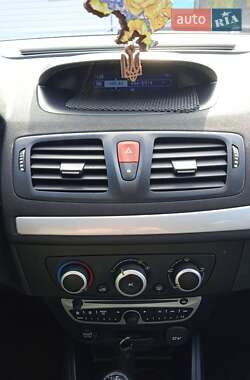 Универсал Renault Megane 2011 в 