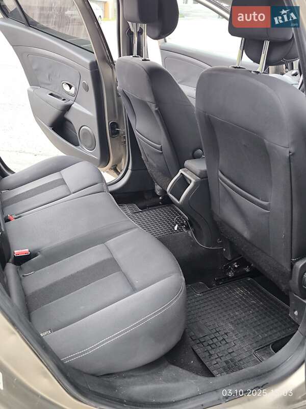 Универсал Renault Megane 2011 в Черновцах