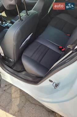 Хэтчбек Renault Megane 2014 в 