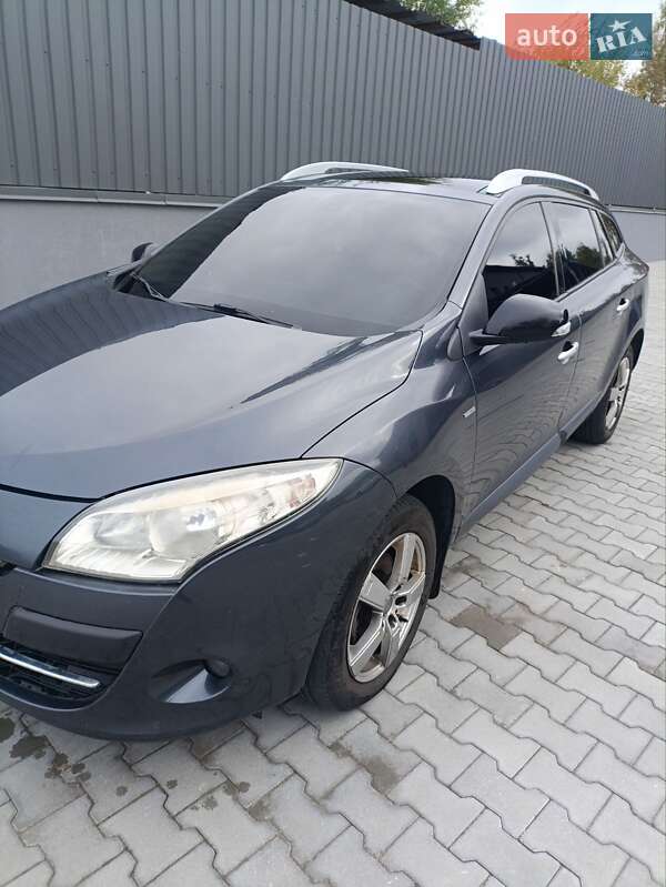 Универсал Renault Megane 2011 в 