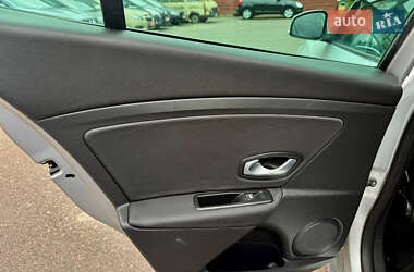 Хэтчбек Renault Megane 2009 в 