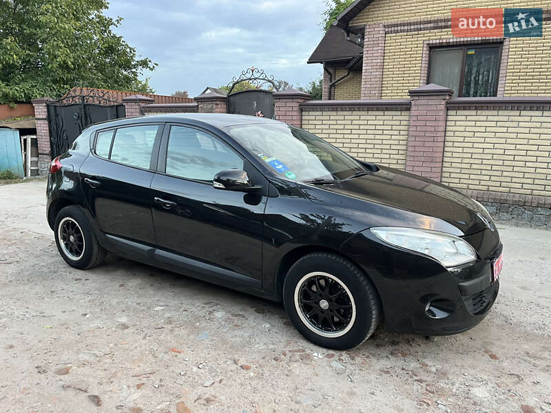 Хетчбек Renault Megane 2010 в Охтирці фото 6 Хетчбек Renault Megane 2010 в Охтирці