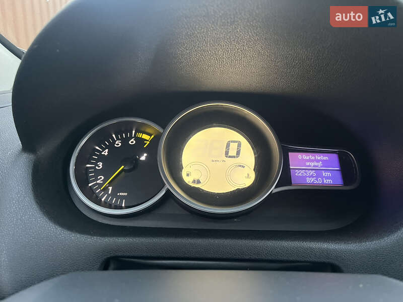 Хетчбек Renault Megane 2010 в Охтирці фото 22 Хетчбек Renault Megane 2010 в Охтирці